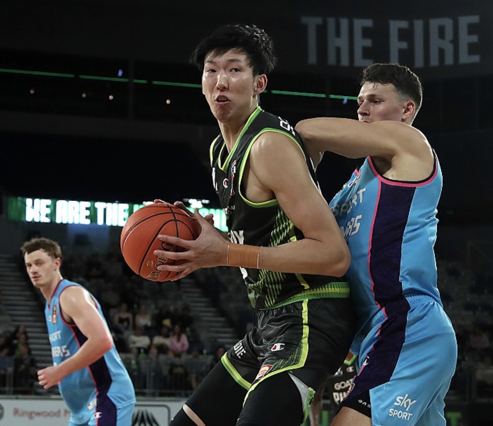 迈阿密热火训练开放日；今晨刷新队史纪录引欢呼；欧联在即；临场指挥获称赞的简单介绍