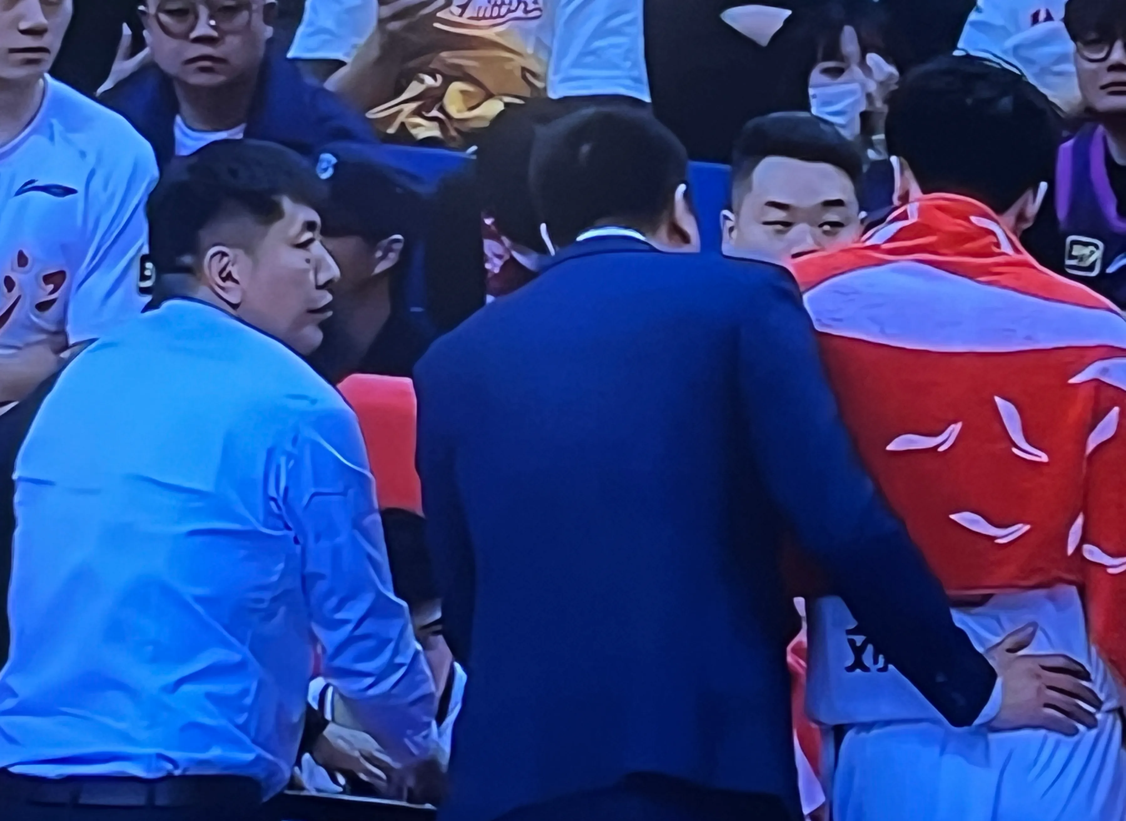 浙江队迎亚冠关键赛，清晨战术微调，悬念犹存，高层口径保持一致的简单介绍